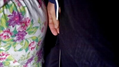 राम्रो मोटो गधाले घुमाउरो ल्याटिना बेबको योनी भर्दै
